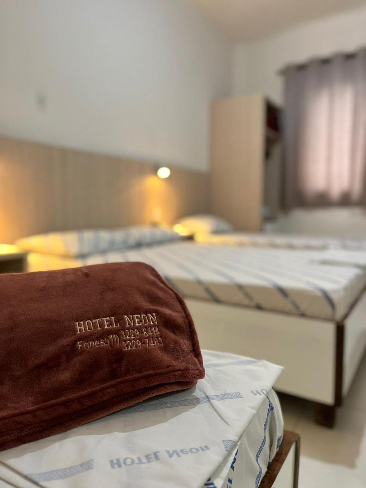 Hotel Neon - Proximo A 25 De Marco, Bom Retiro E Bras, A 2Min Do Mirante Sampa Sky E Pista De Skate Anhangabau サンパウロ エクステリア 写真