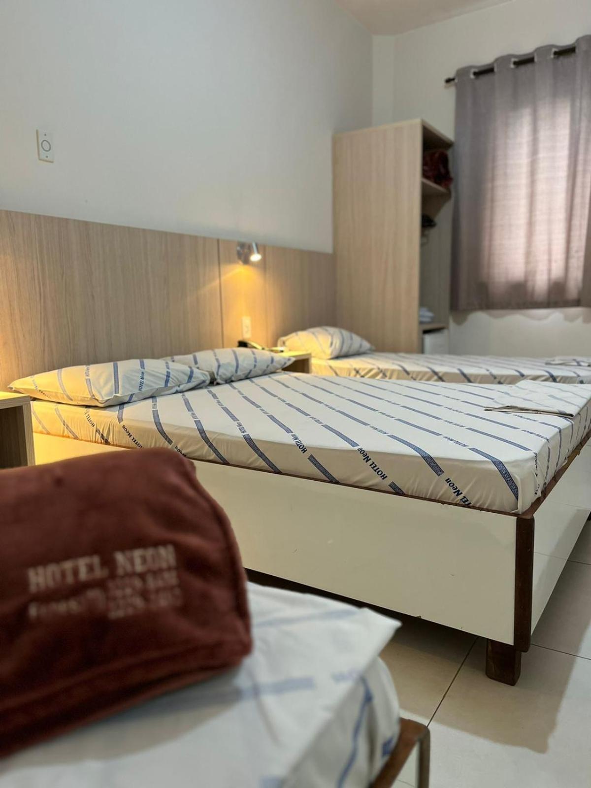 Hotel Neon - Proximo A 25 De Marco, Bom Retiro E Bras, A 2Min Do Mirante Sampa Sky E Pista De Skate Anhangabau サンパウロ エクステリア 写真