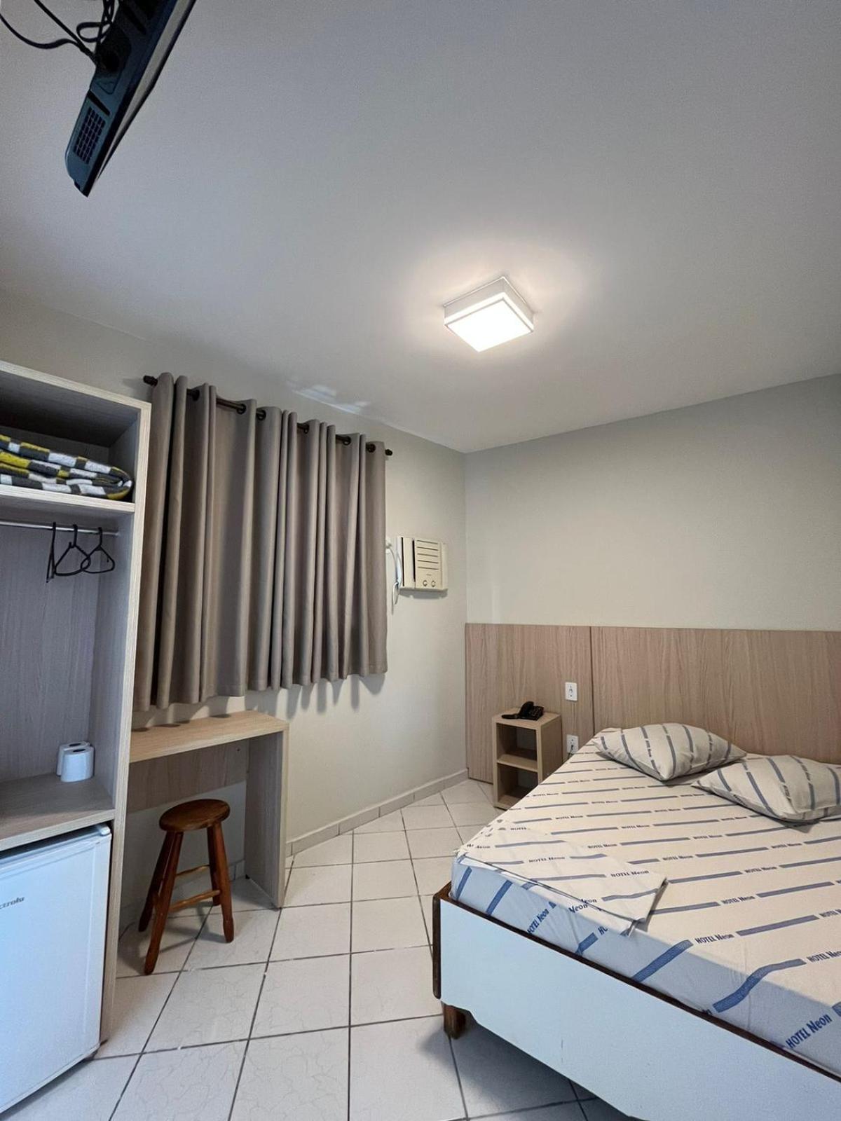 Hotel Neon - Proximo A 25 De Marco, Bom Retiro E Bras, A 2Min Do Mirante Sampa Sky E Pista De Skate Anhangabau サンパウロ エクステリア 写真