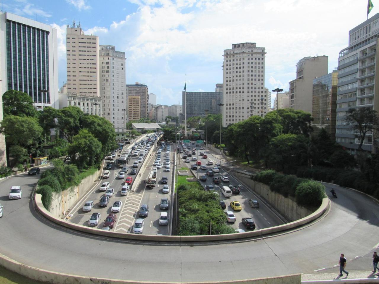 Hotel Neon - Proximo A 25 De Marco, Bom Retiro E Bras, A 2Min Do Mirante Sampa Sky E Pista De Skate Anhangabau サンパウロ エクステリア 写真